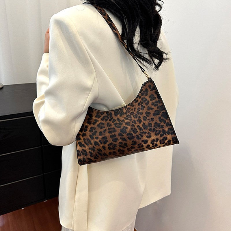Small Leopard Print Baguette Handbag Women’s Faux Fur Animal Print Shoulder Bag