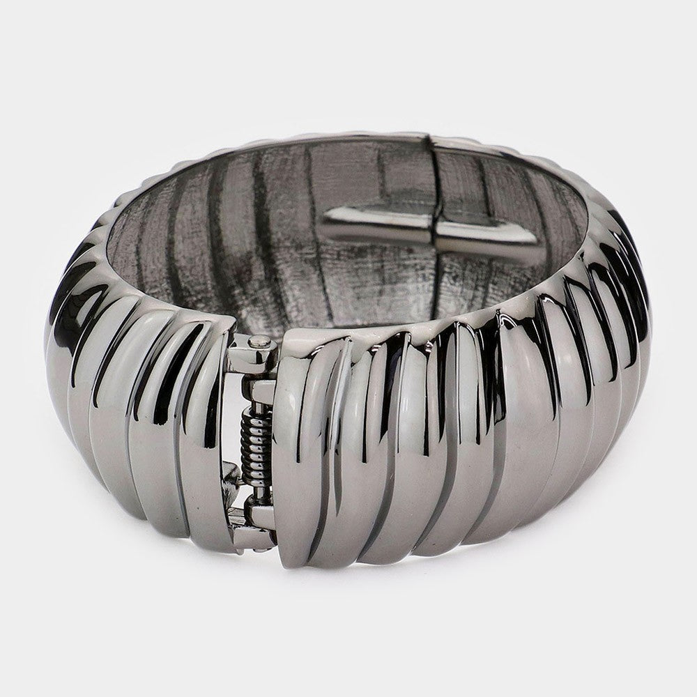 Silver Tone Hinged Metal Bangle Bracelet Classic Wrist Accessory for Women