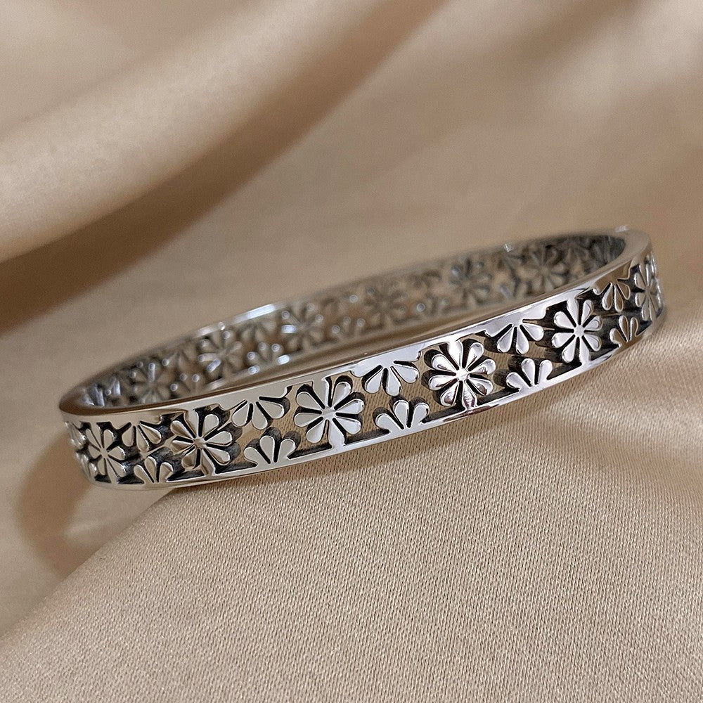 Silver Tone Daisy Flower Bangle Bracelet Stainless Steel Waterproof Jewelry