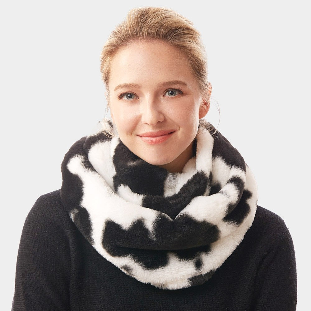 Black and White Cow Print Infinity Scarf – Soft Lightweight Loop Scarf for Women