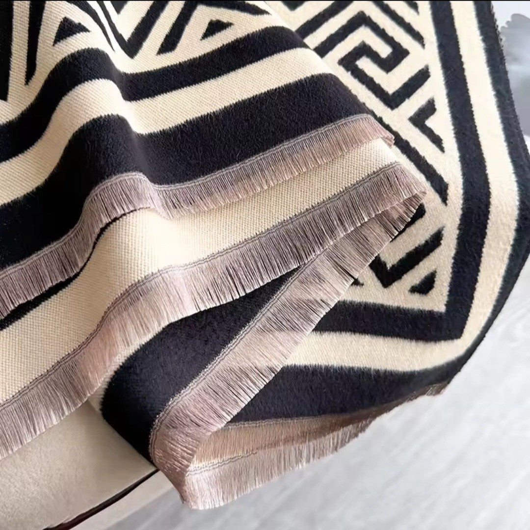 Luxury Greek Key Meander Pattern Reversible Shawl Scarf Blanket Black Beige Knit