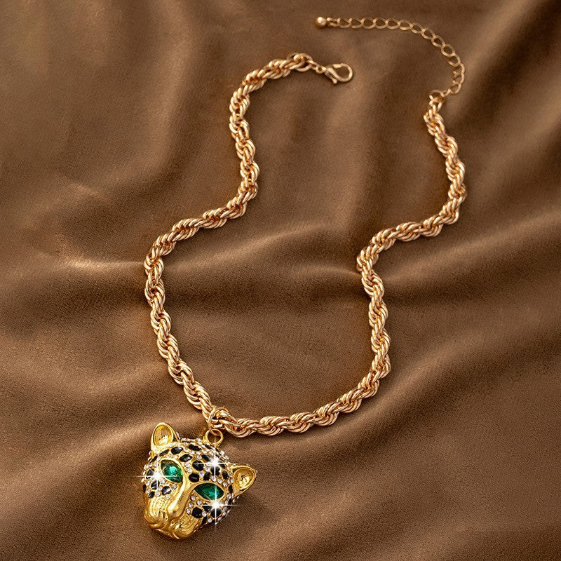 Leopard Head Crystal Pendant Twisted Rope Chain Necklace