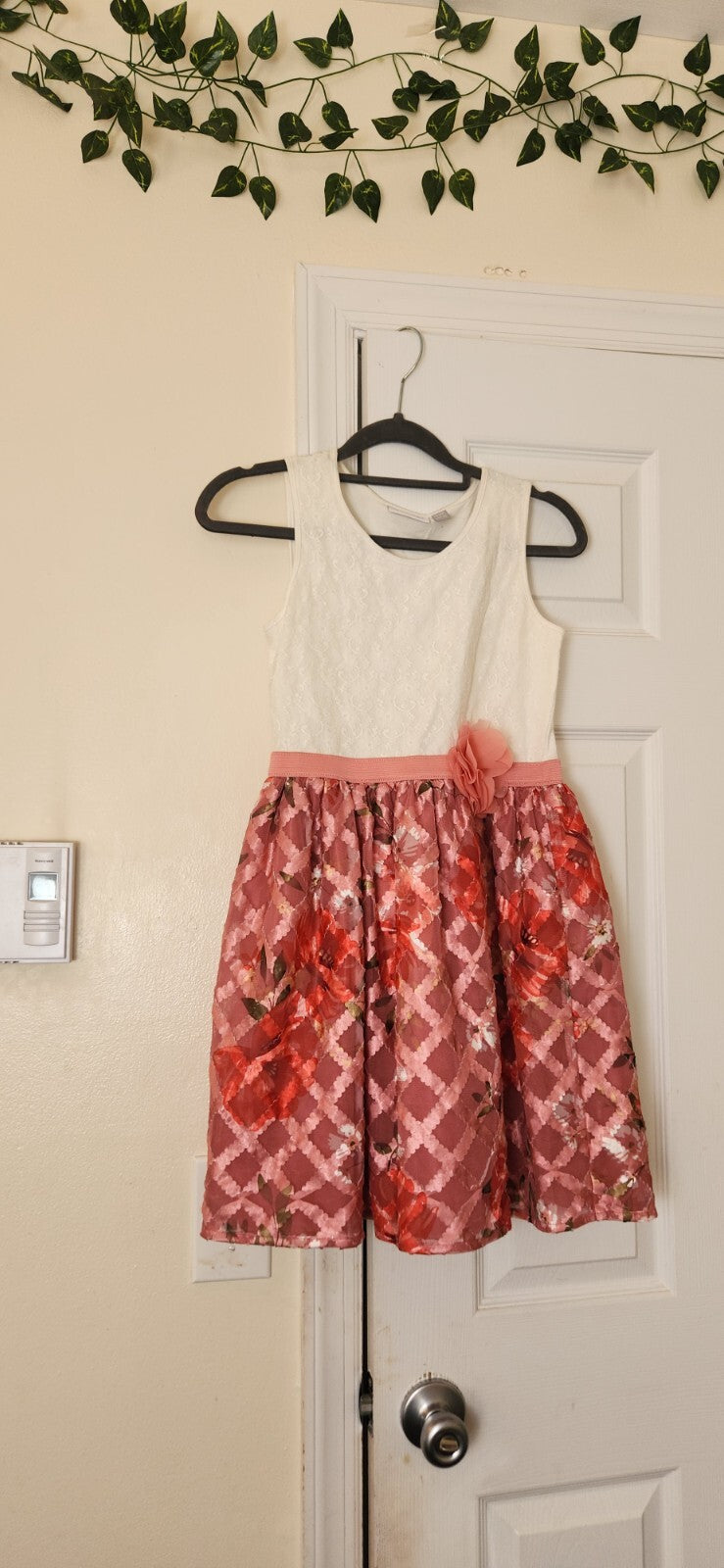 Girls Dress for Formal Occasion Floral Print Sleeveless Dresses Size 10/12