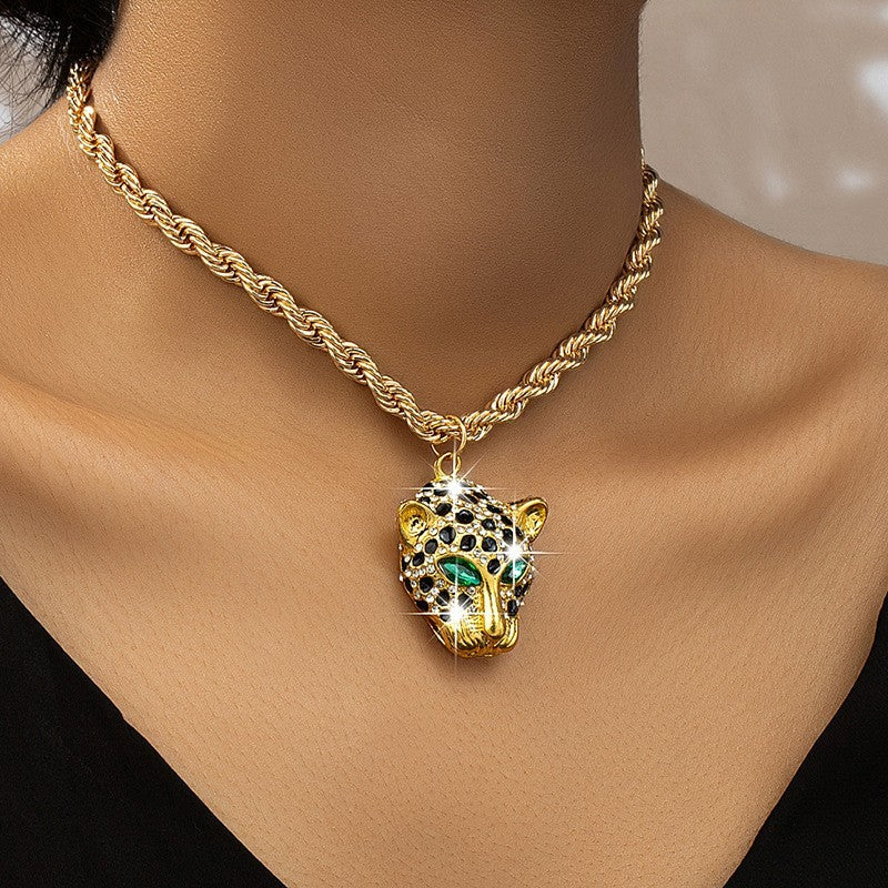 Leopard Head Crystal Pendant Twisted Rope Chain Necklace