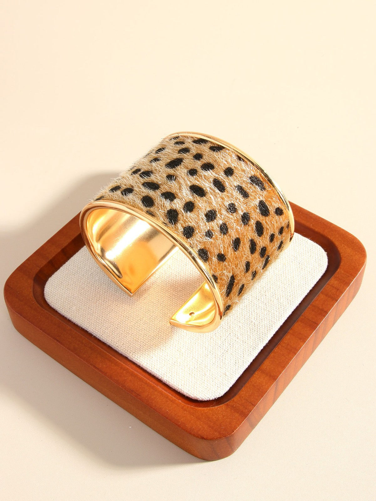 2 PC Cheetah Leopard Wide Cuff Bracelet Set Gold Tone Furry Animal Print Boho