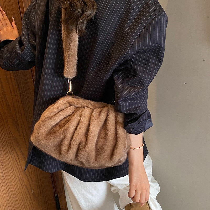 Faux Fur Crossbody Bag Pleated Dumpling Shoulder Purse Fluffy Winter Handbag