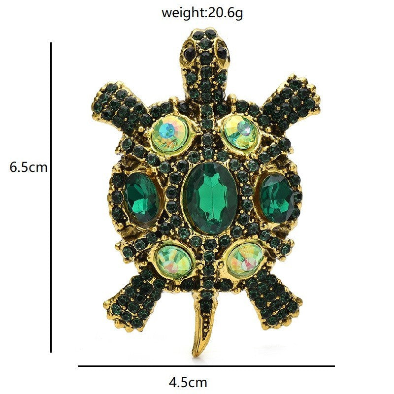 Emerald Green Crystal Turtle Brooch Pin Gold Tone Vintage Style Statement