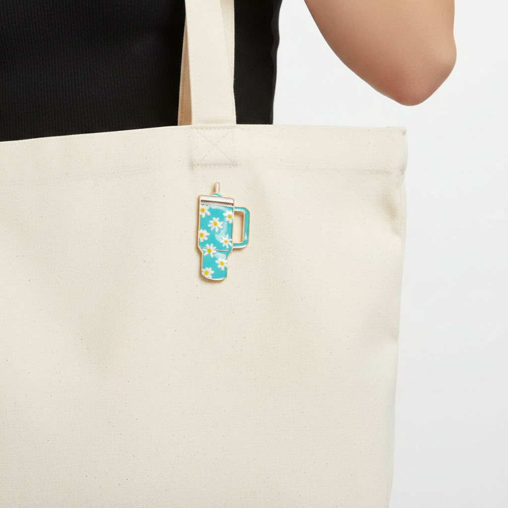 Teal Daisy Brooch on Canvas Tote