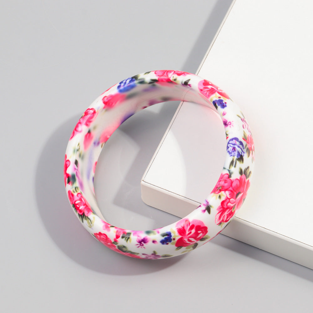 White Floral Resin Bangle Bracelet Garden Style 2.6 Inches Wide