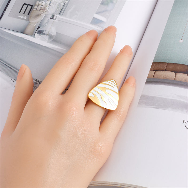 Gold Tone Zebra Pattern Pendant Necklace Ring Earrings Set for Women