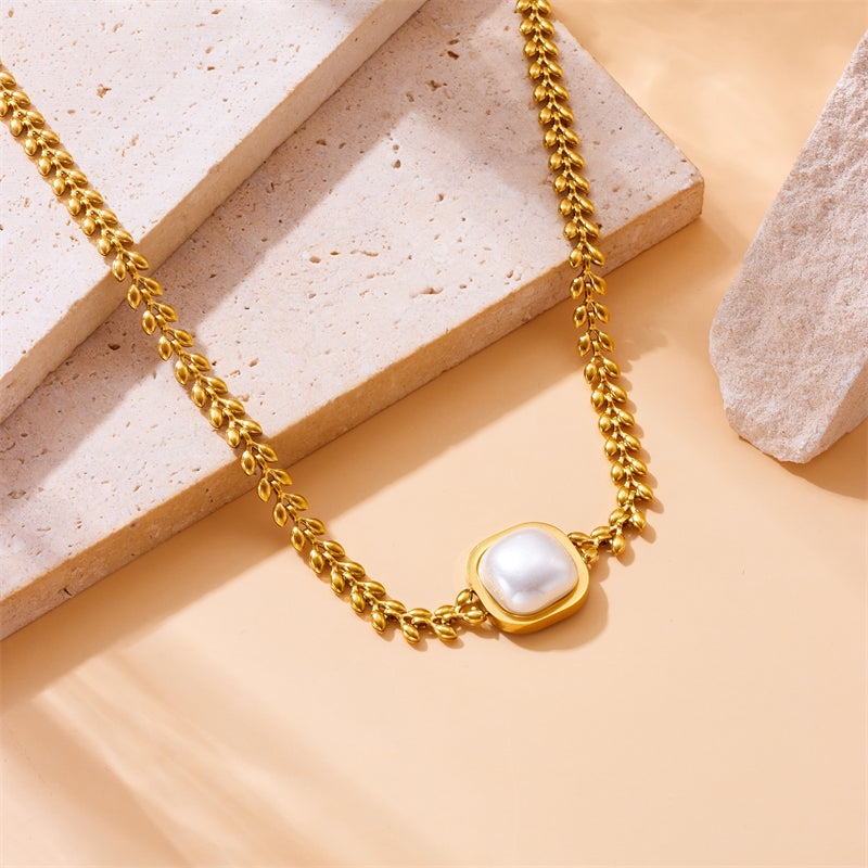 3pcs Gold Tone Mother of Pearl Jewelry Set for Women Adjustable Ring Necklace Earrings