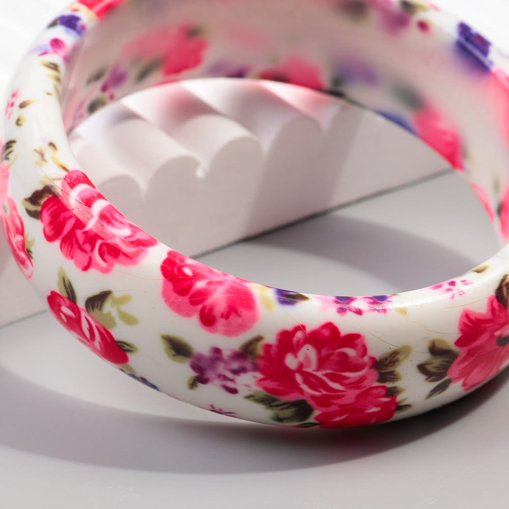 White Floral Resin Bangle Bracelet Garden Style 2.6 Inches Wide