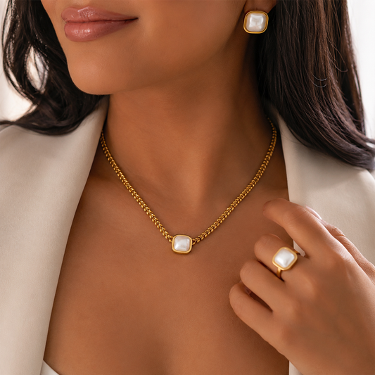 3pcs Gold Tone Mother of Pearl Jewelry Set for Women Adjustable Ring Necklace Earrings