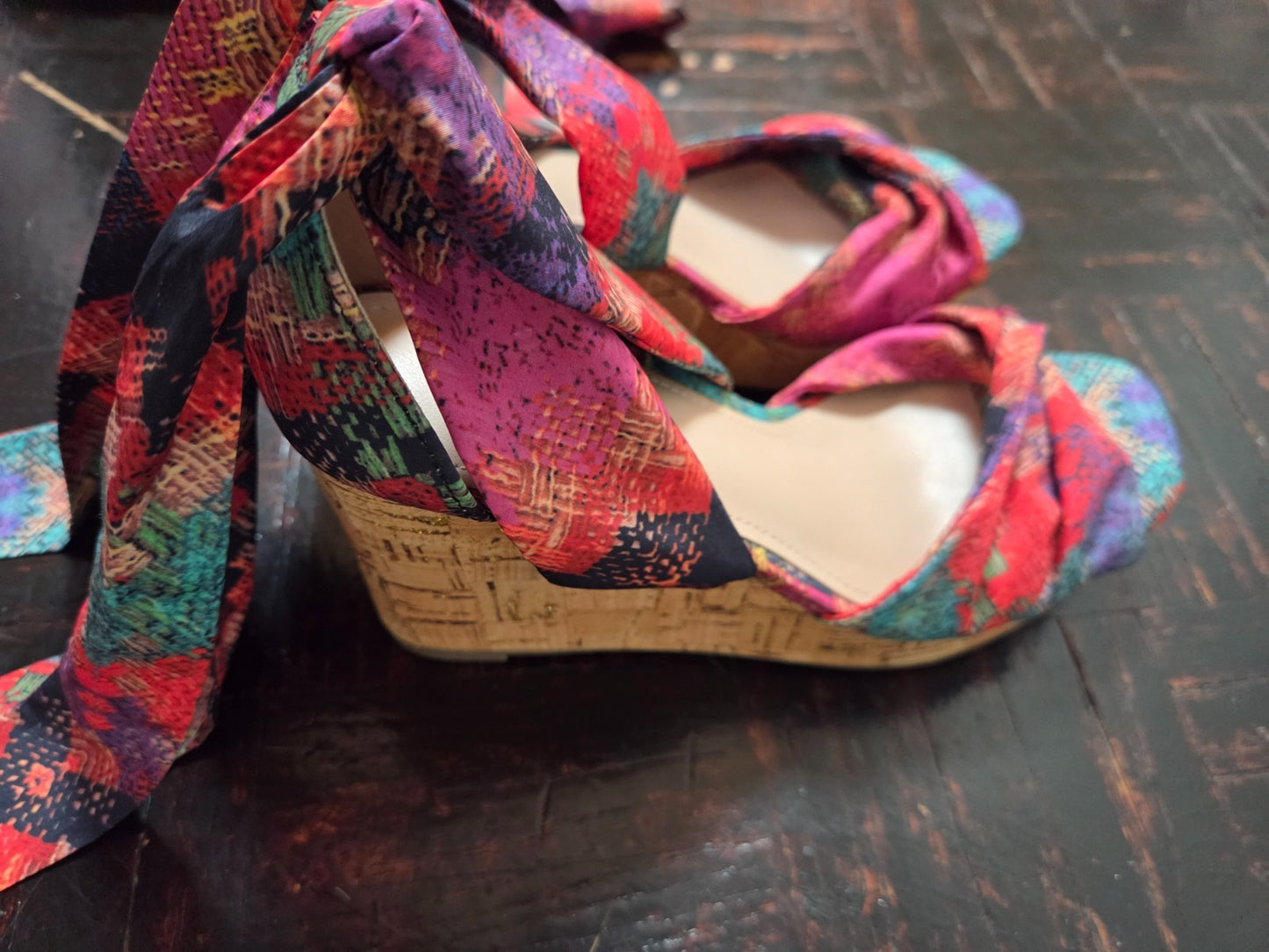 Oasis Multicolor Wedge Sandal Women’s Size 6.5 US Tie Up Strappy Fabric Heel