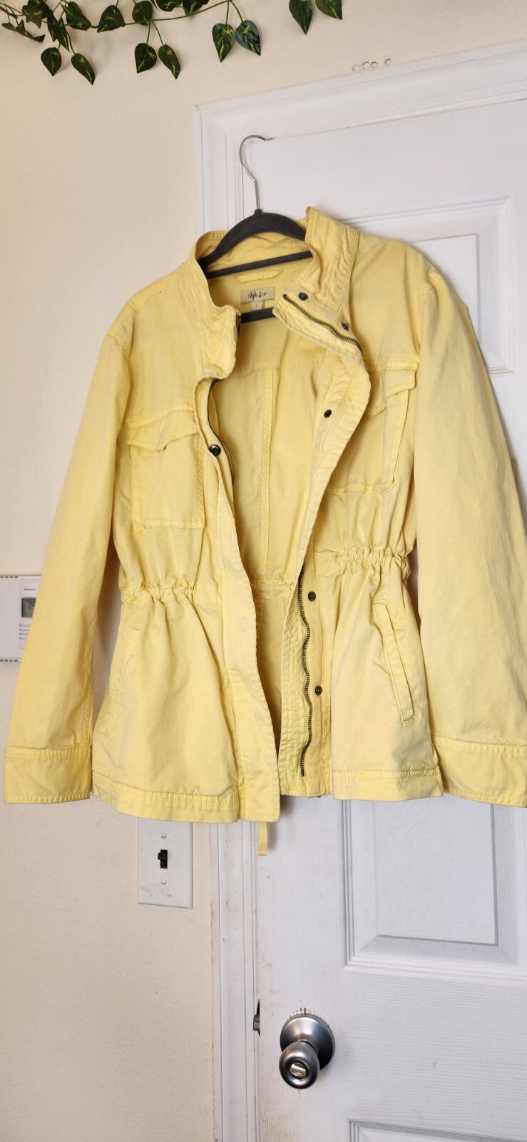 Style & Co Yellow Jacket Large Waterproof Zip Up Drawstring Waist Raincoat