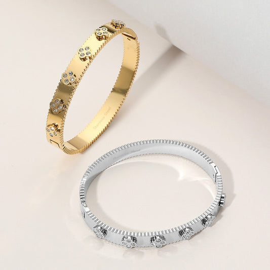 Stainless Steel Quatrefoil Paved Hinged Bangle Bracelet Set Gold and Silver