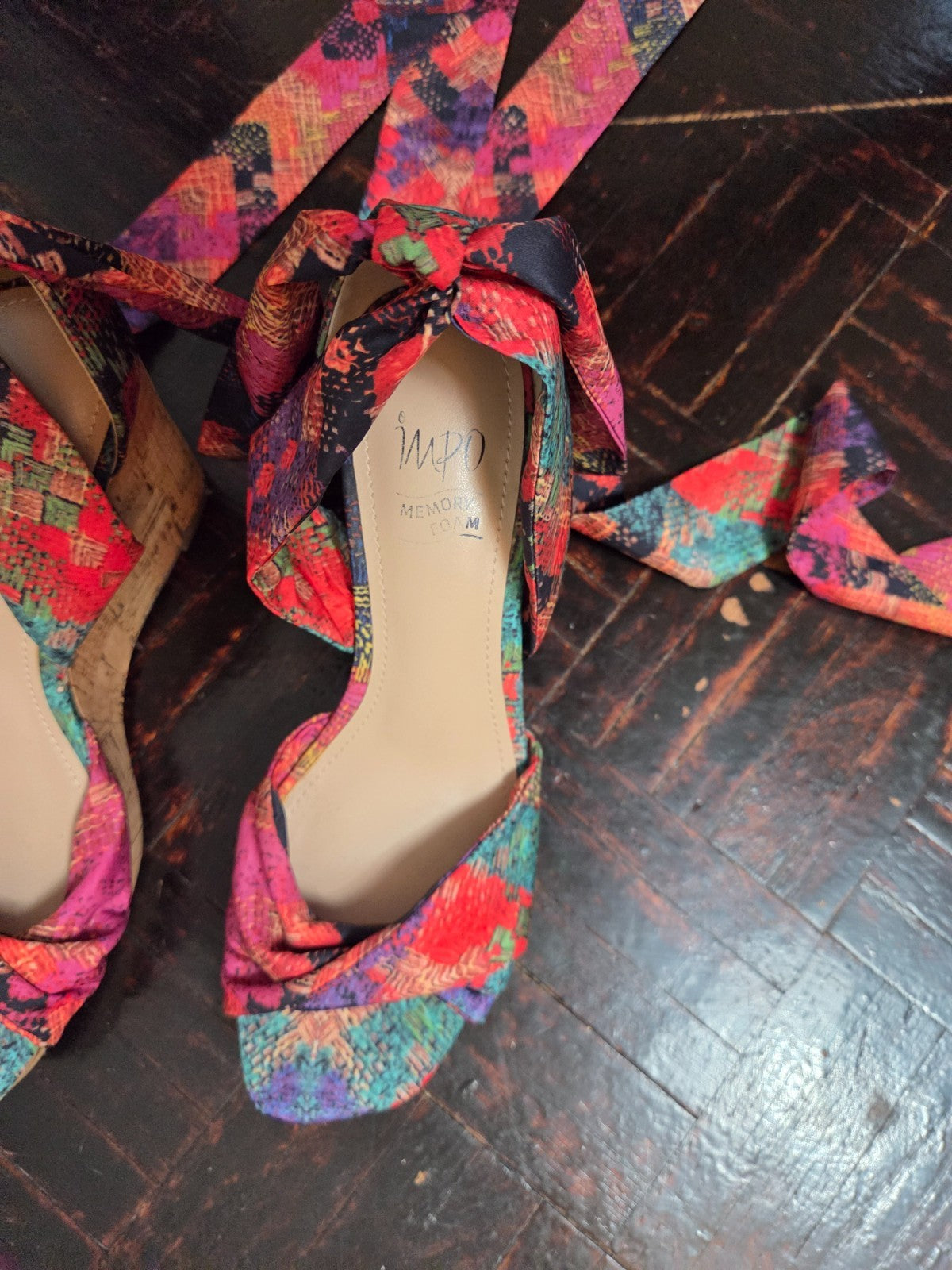 Oasis Multicolor Wedge Sandal Women’s Size 6.5 US Tie Up Strappy Fabric Heel