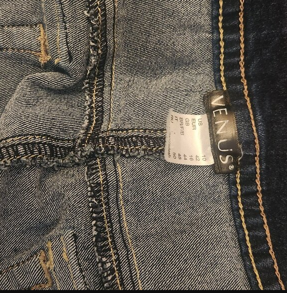 Trendy Knee-Length Denim Shorts for Women Bermuda Pants for Vacation Size Medium