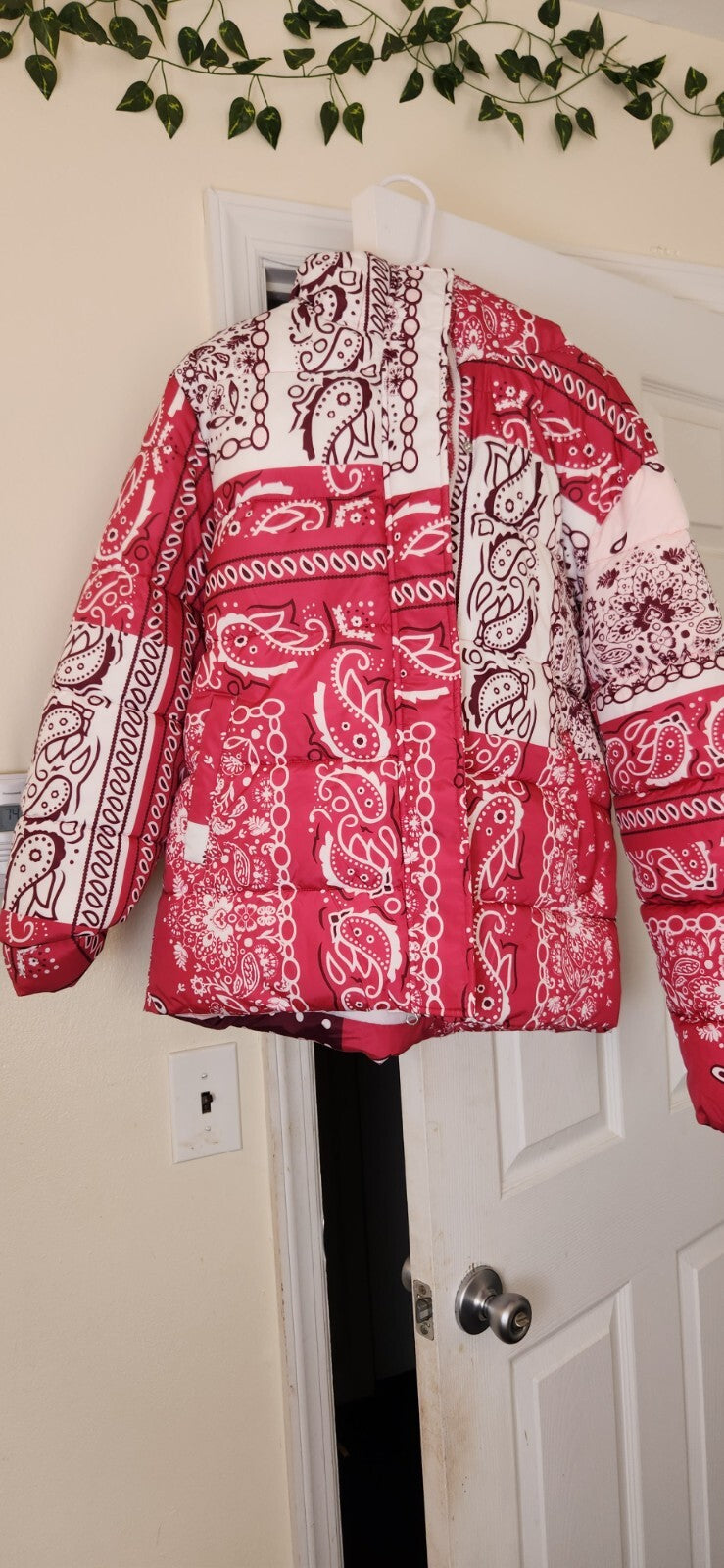 Women’s Paisley Bandana Puffer Jacket Lightweight Warm Stylish Winter Outerwear