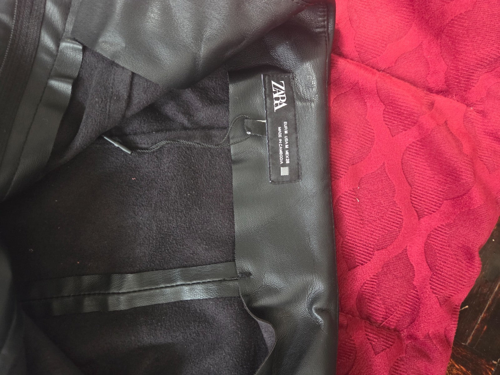 Women’s Faux Leather Pants Size Medium High Waist Straight Leg Black Trousers