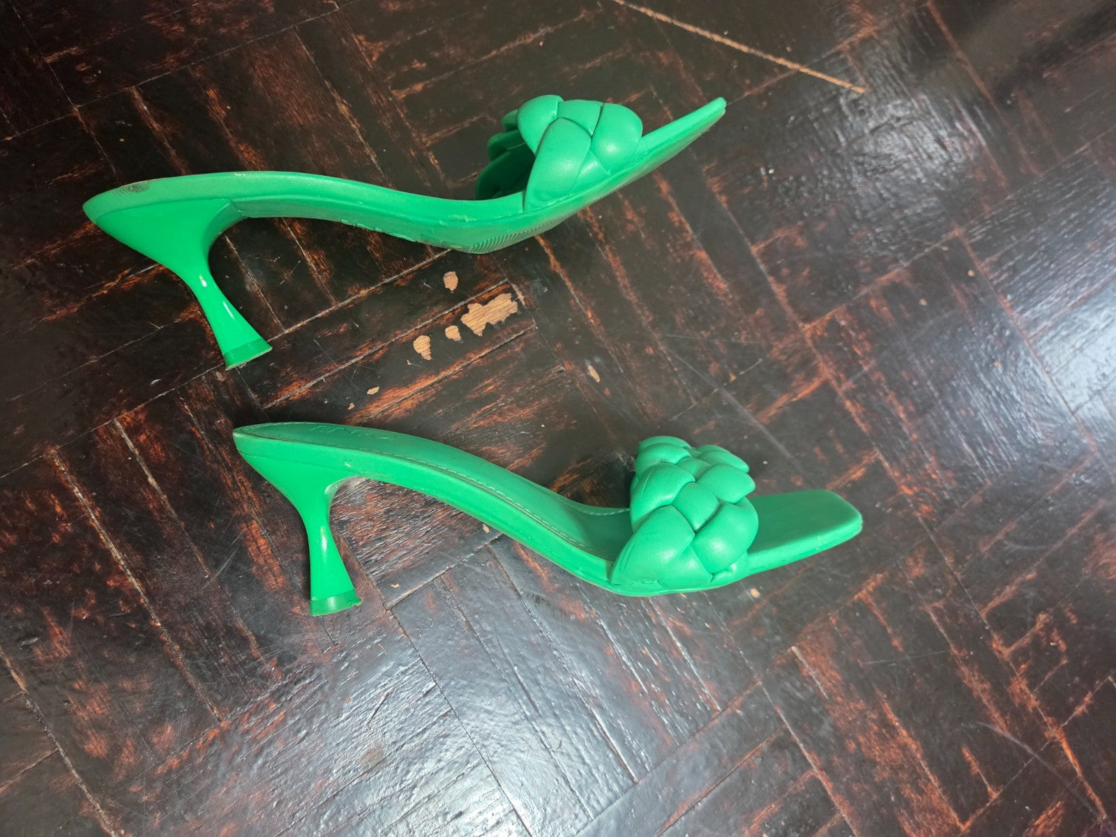 Mix No 6 Green Cushion Fabric Slip On Sandals for Women Kitten Heels White 6.5