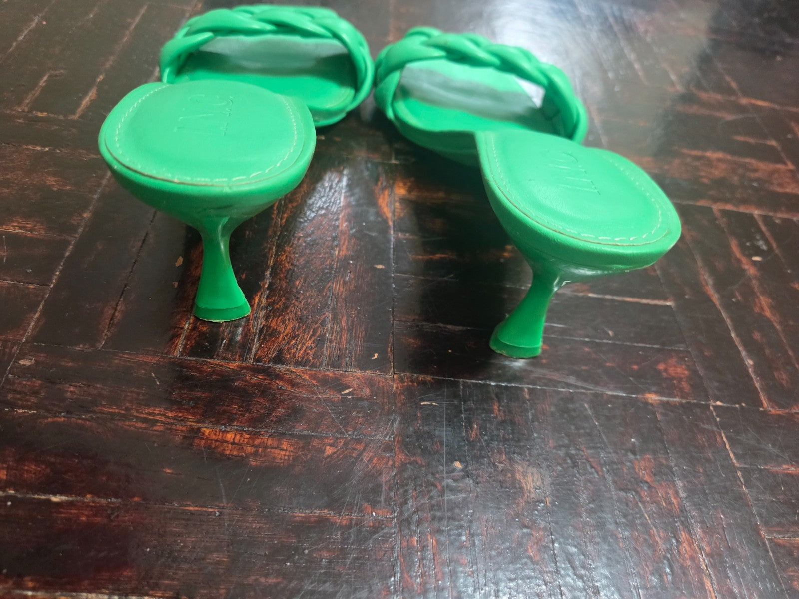 Mix No 6 Green Cushion Fabric Slip On Sandals for Women Kitten Heels White 6.5