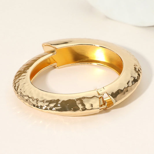 Chunky Gold Tone Hammered Hinge Bangle Cuff Bracelet Statement Jewelry
