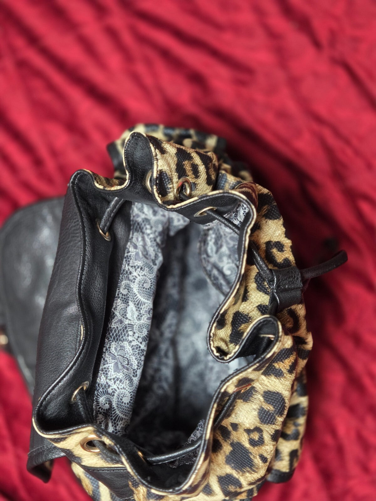 Animal Print Drawstring Backpack for Women with Multiple Interior Pockets Travel