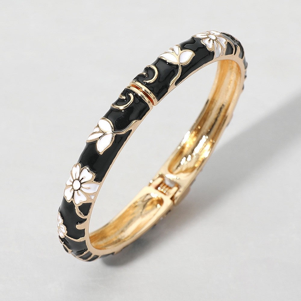 2pc Vintage Floral Enamel Gold Hinged Bangle Bracelet Set in Black and Mint