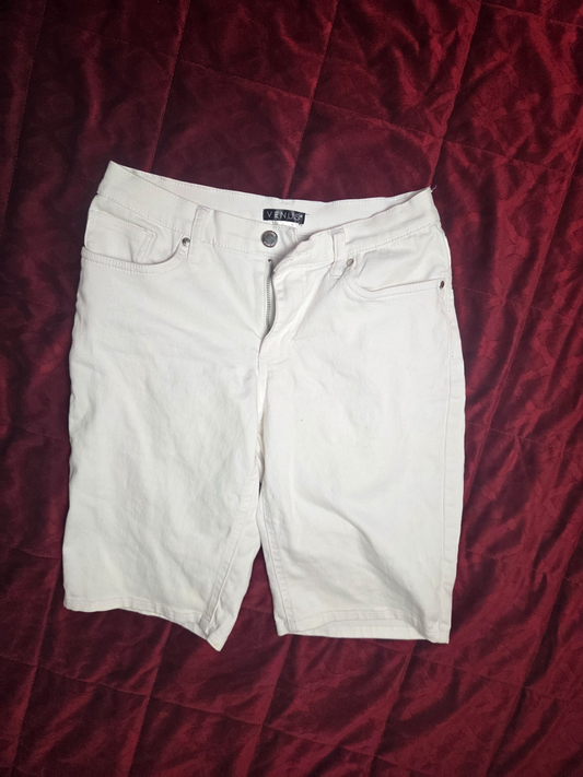 Venus White Denim Knee Length Jeans Shorts Size 10 Women’s Stretch Casual