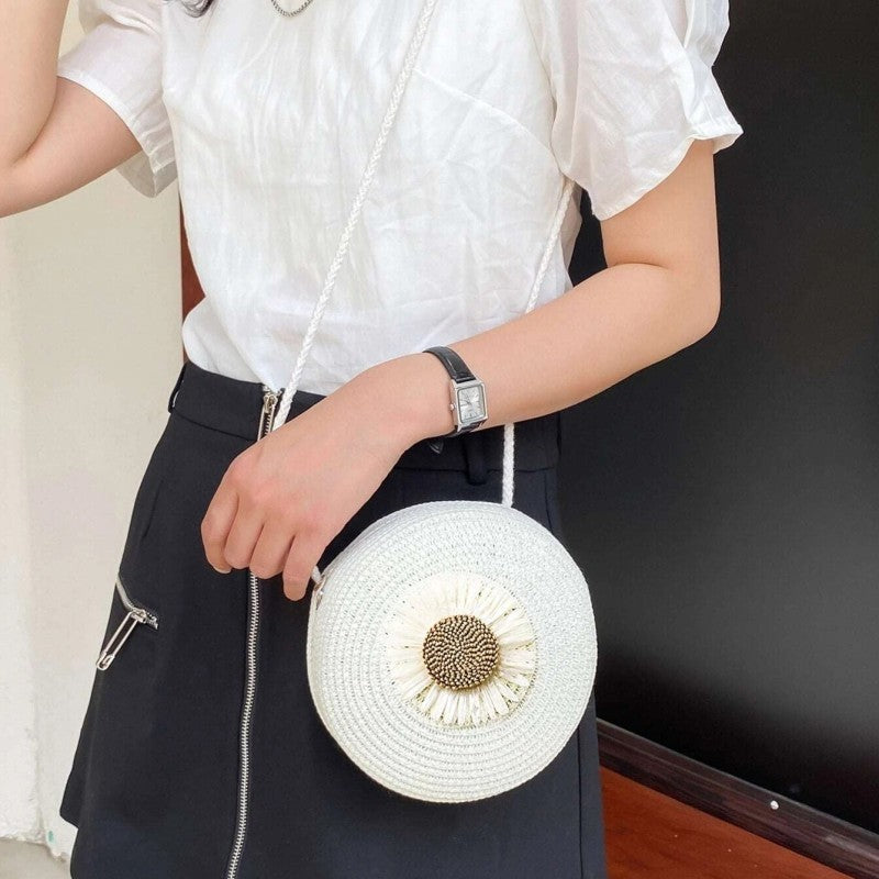 Women's Daisy Straw Circle Crossbody Bag Summer Beach Handbag White