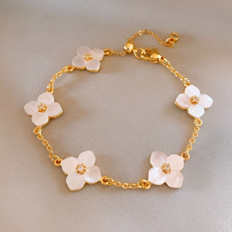 2PCS Gold Tone White MOP Clover Bracelet Set Dainty Lucky 5-Motif Gift