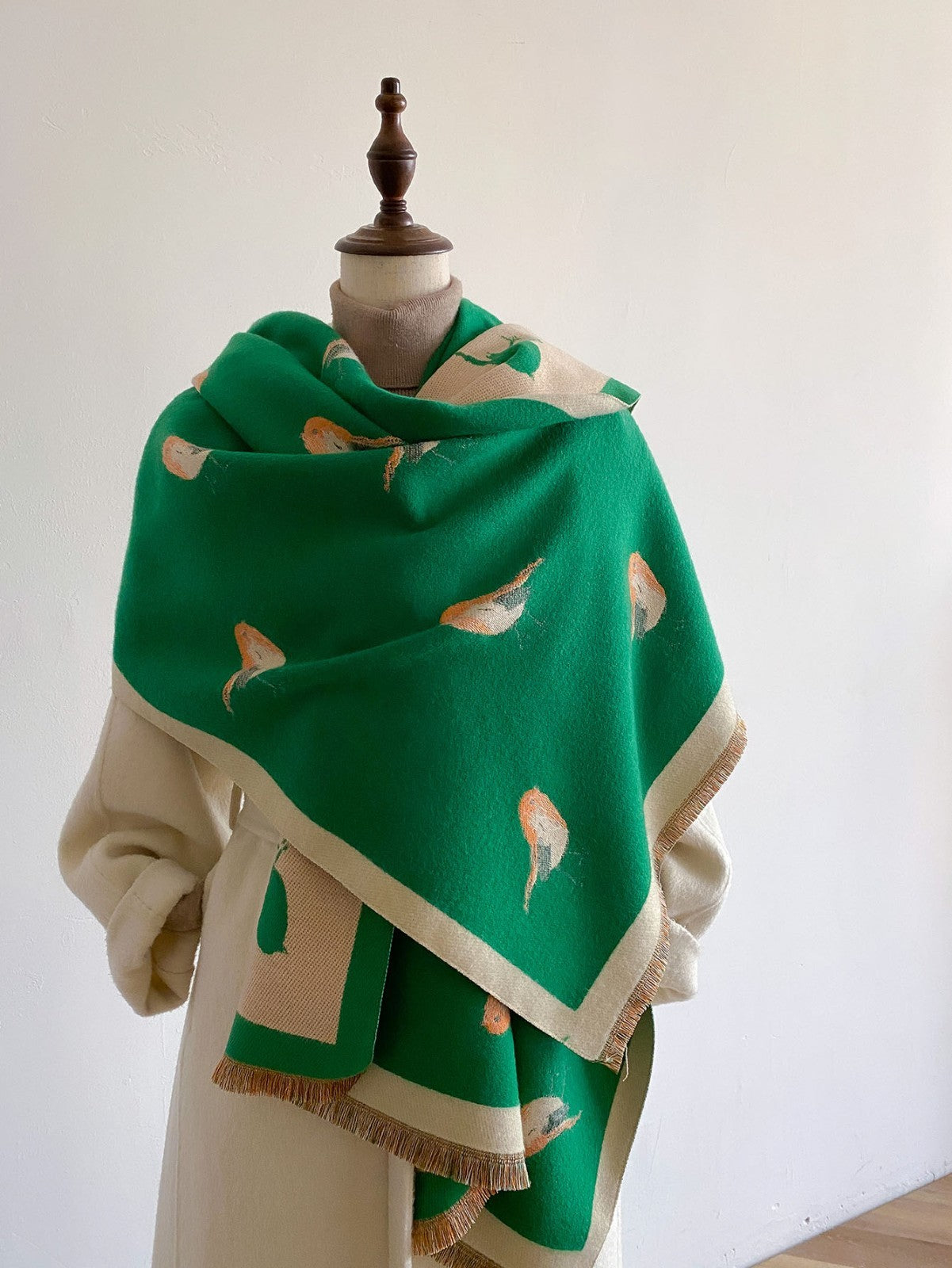 Luxurious Green Knit Wool Feel Shawl Scarf with Bird Motif Unisex Winter Wrap