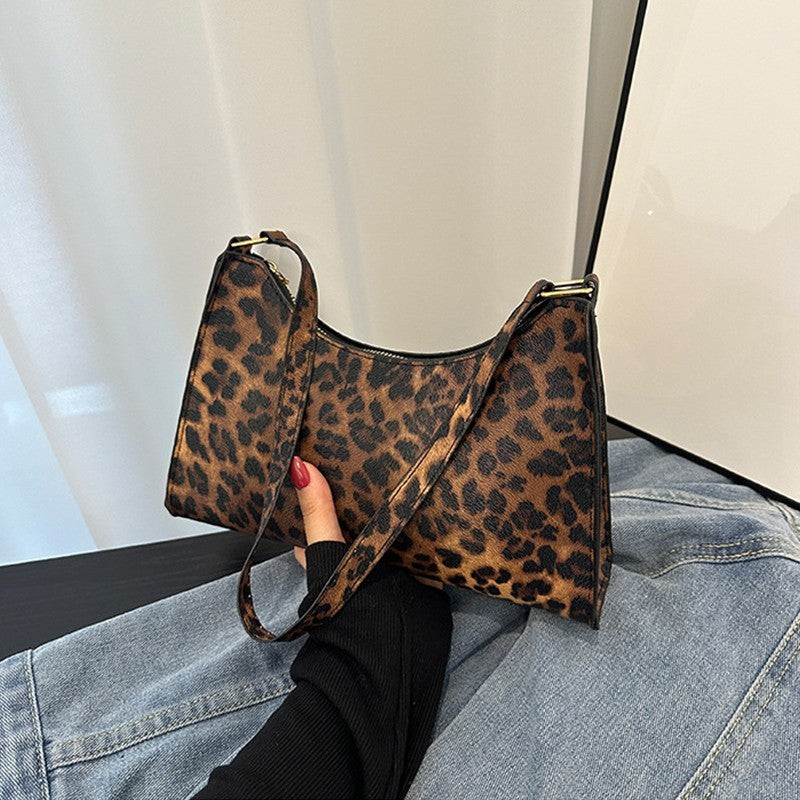 Small Leopard Print Baguette Handbag Women’s Faux Fur Animal Print Shoulder Bag