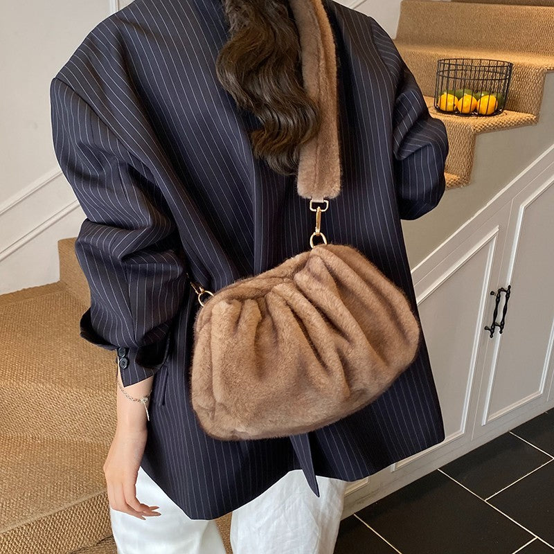 Faux Fur Crossbody Bag Pleated Dumpling Shoulder Purse Fluffy Winter Handbag