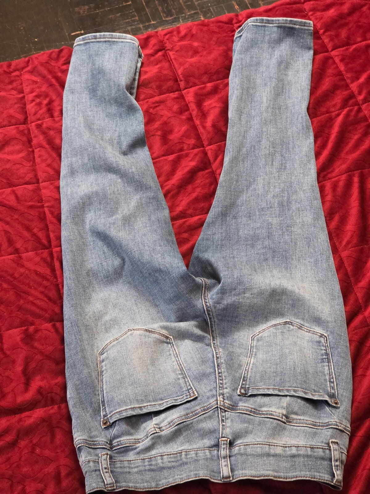 NY & Co Distressed Capri Denim Jeans for Women Size 10 Mid Rise Blue Stretch