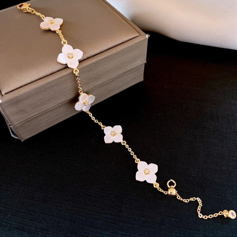 2PCS Gold Tone White MOP Clover Bracelet Set Dainty Lucky 5-Motif Gift