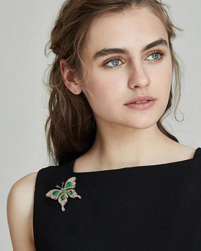 Retro Green Emerald Crystal Butterfly Brooch for Women Girls Elegant Pin