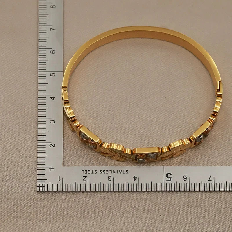 Elegant Stainless Steel Floral Bead Bracelet for Women Non Tarnish Gift Jewelry