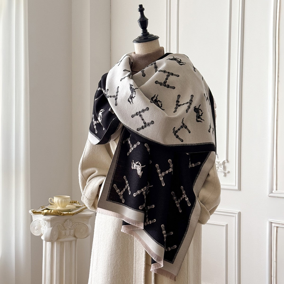 Reversible Equestrian H-Chain Scarf Shawl Black White Horse Print 73" x 25.5"