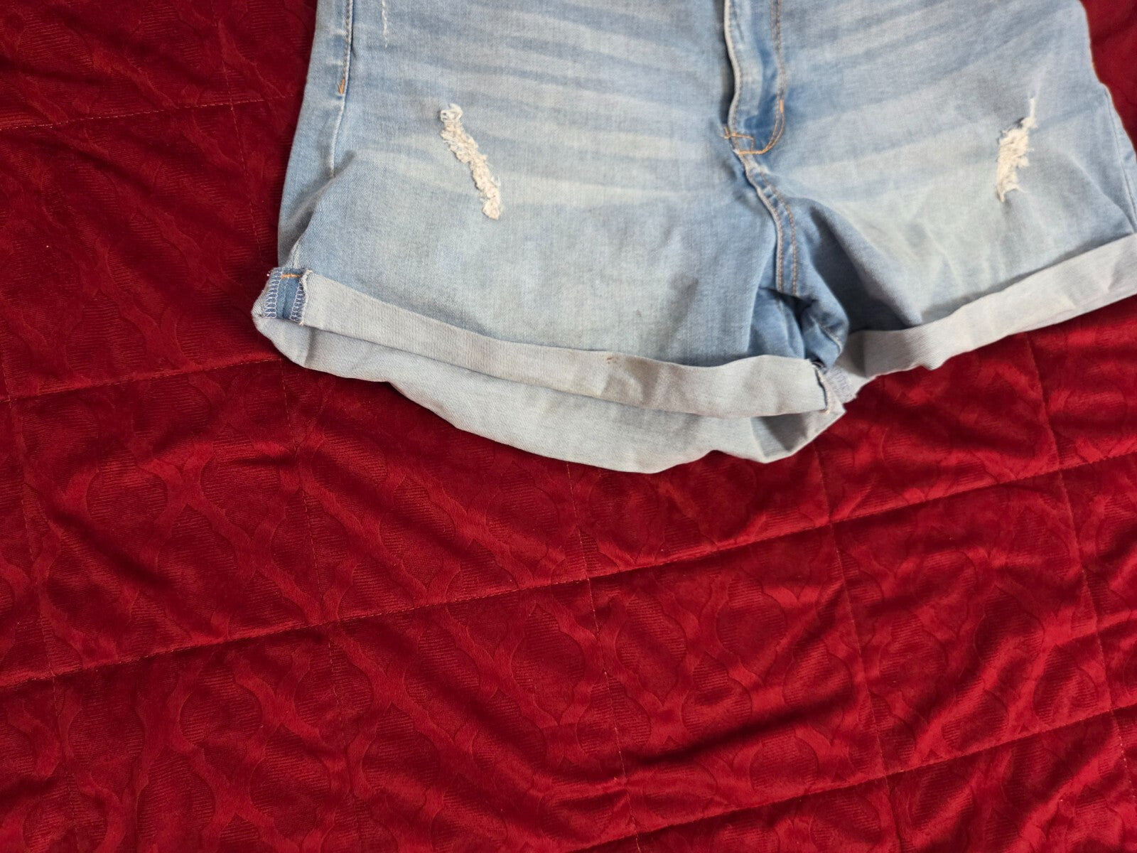 Women’s Distressed Denim Shorts Ripped Jean Cutoff Folded Hem Casual Bottoms M