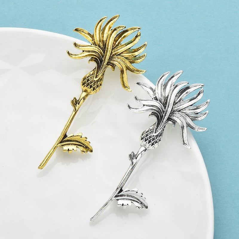 2pc Vintage Style Scottish Thistle Brooches - Gold & Silver Tone Floral Pin Set