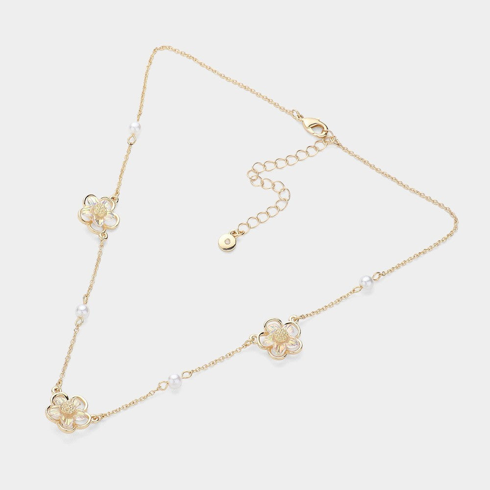 Lucite Flower Station Necklace Gold Chain Women’s Floral Pendant Jewelry Gift