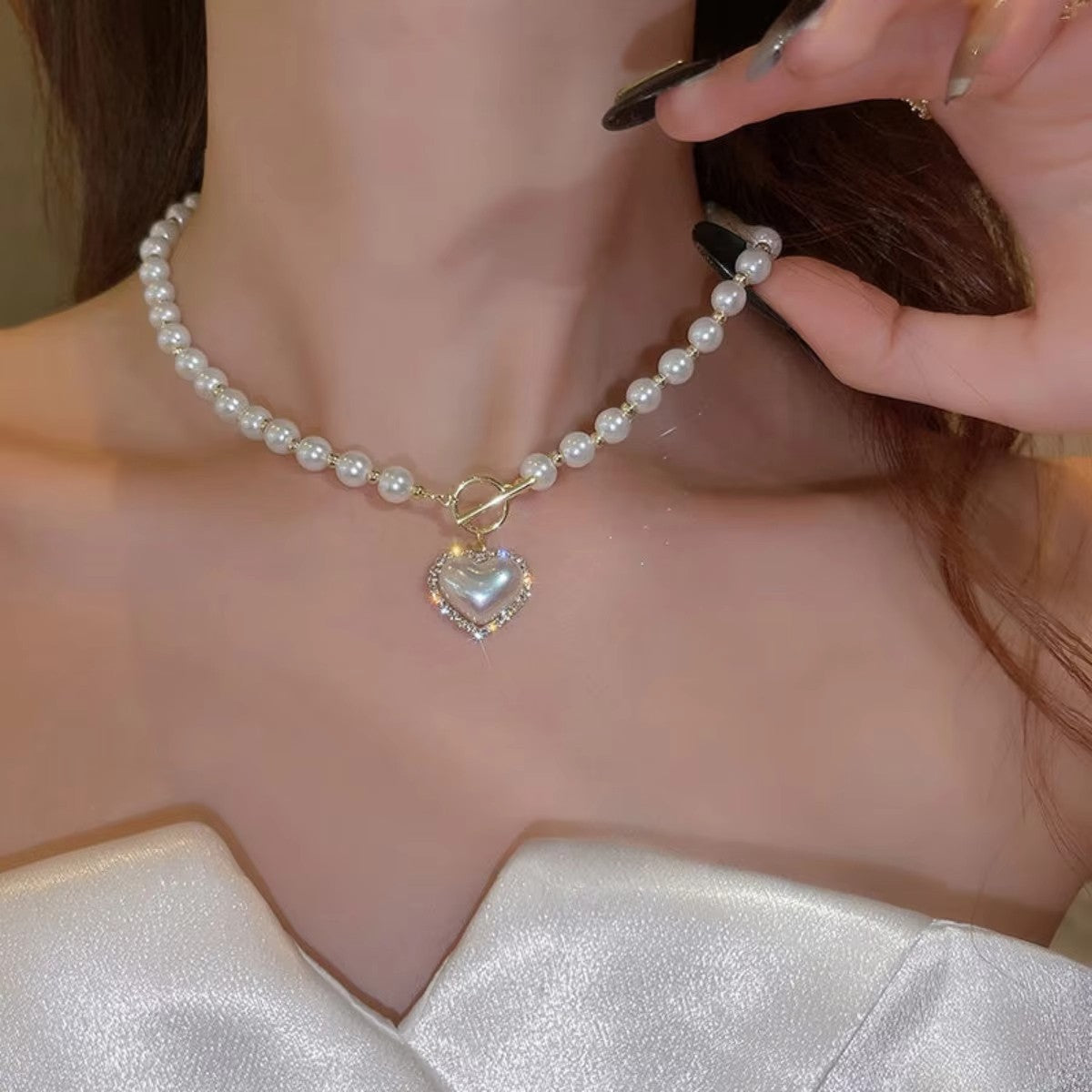 White Pearl Choker Necklace Heart Pendant Gold  Clasp Romantic Bridal Jewelry