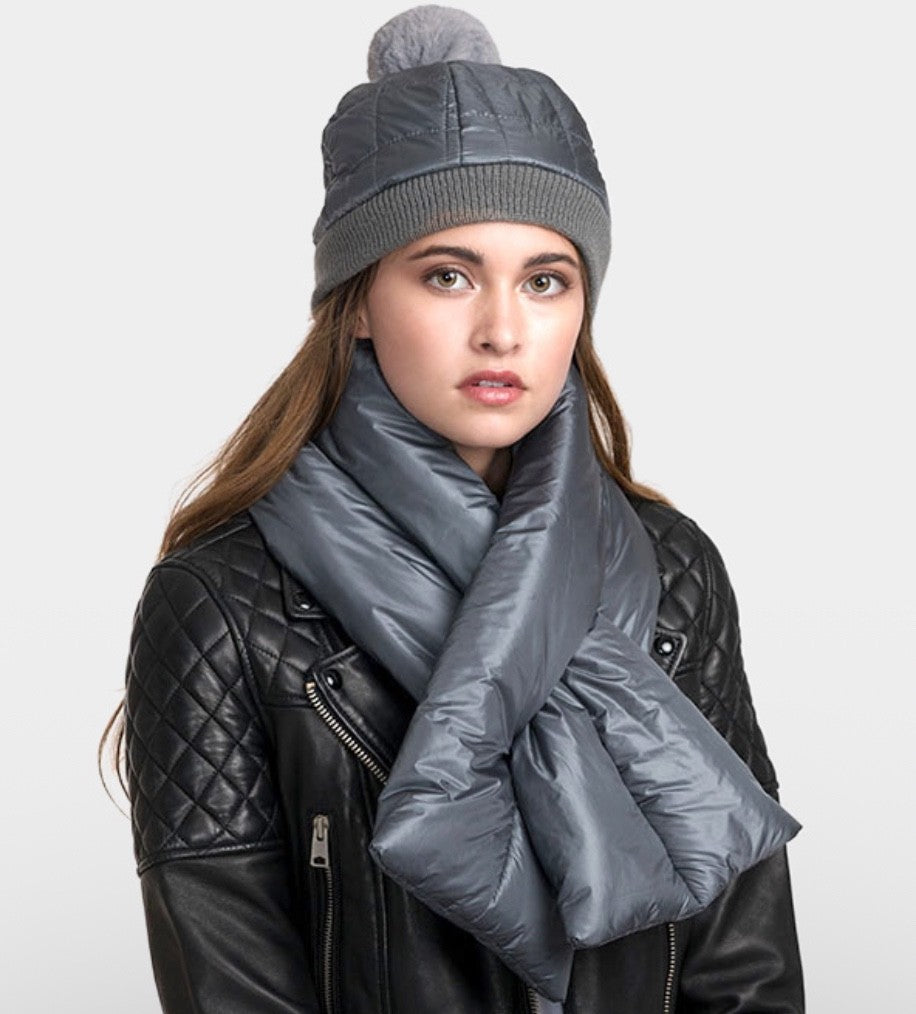 Grey Ribbed Knit Fold-Over Cuff Warm Winter Pom Beanie Hat One Size Fits Most