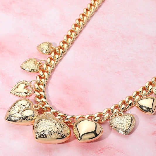 Chunky Gold Curb Chain Necklace Large Heart Charm Vintage Y2K Style Statement