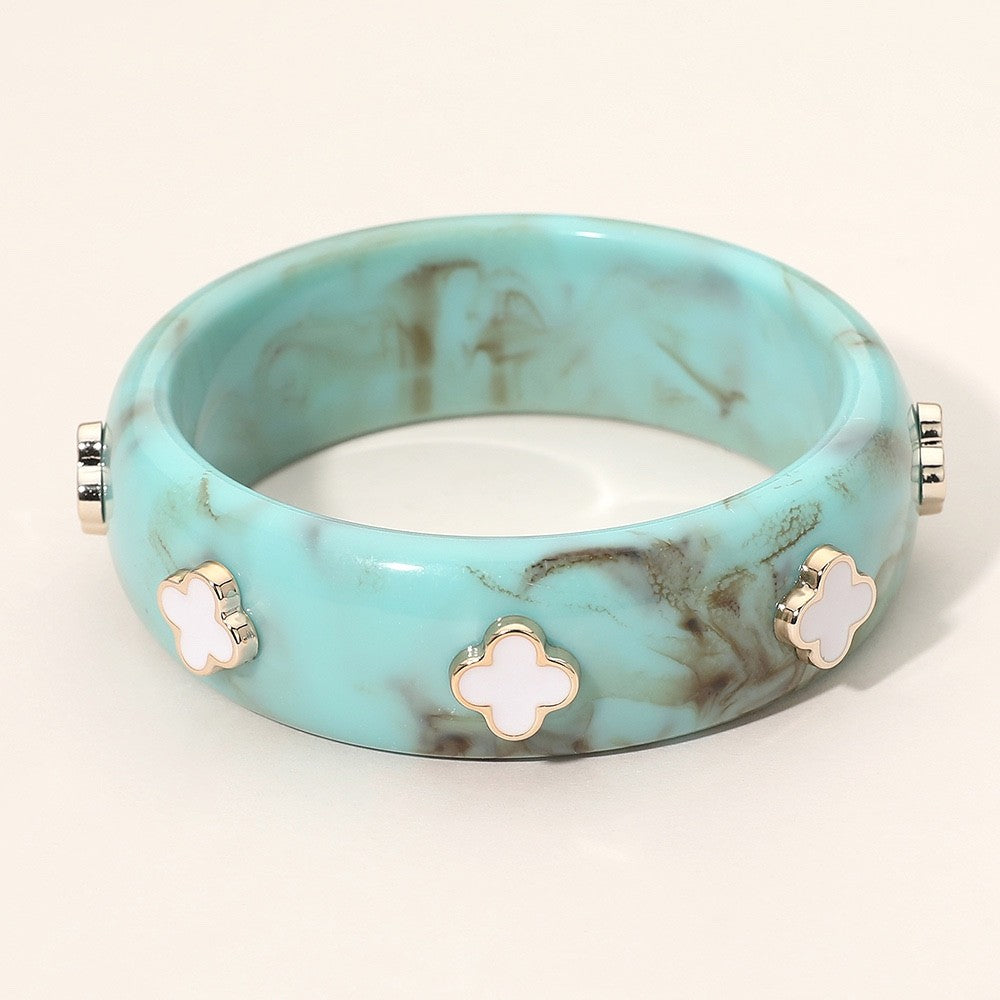 Turquoise Marbled Resin Bangle Bracelet - Gold Clover Accent Fashion Jewelry