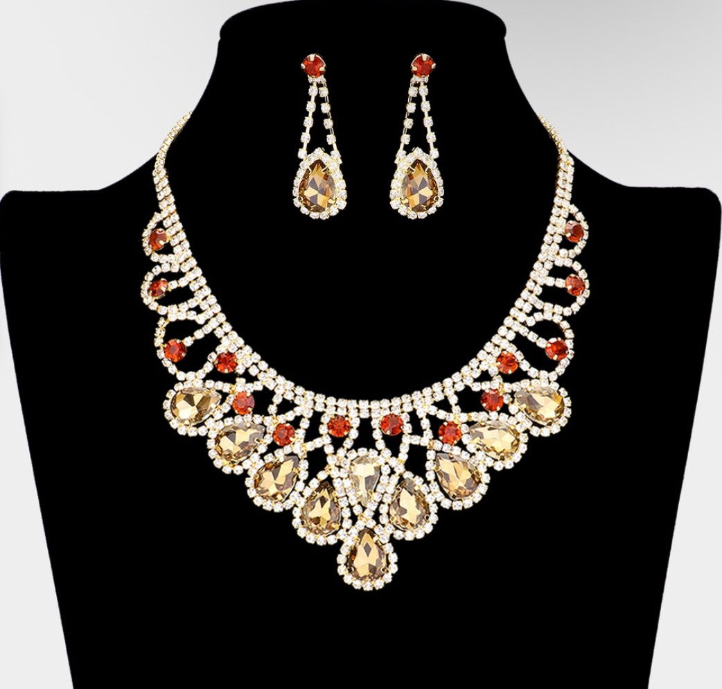 2pcs Sparkling Topaz Gold Rhinestone Teardrop Statement Necklace & Earring Set