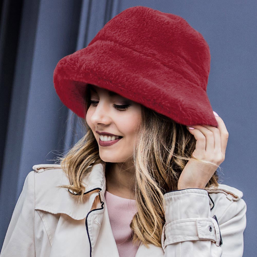 Vintage Red Faux Fur Bucket Hat Fluffy Fuzzy Cloche Winter Warm Y2K Plush Cap