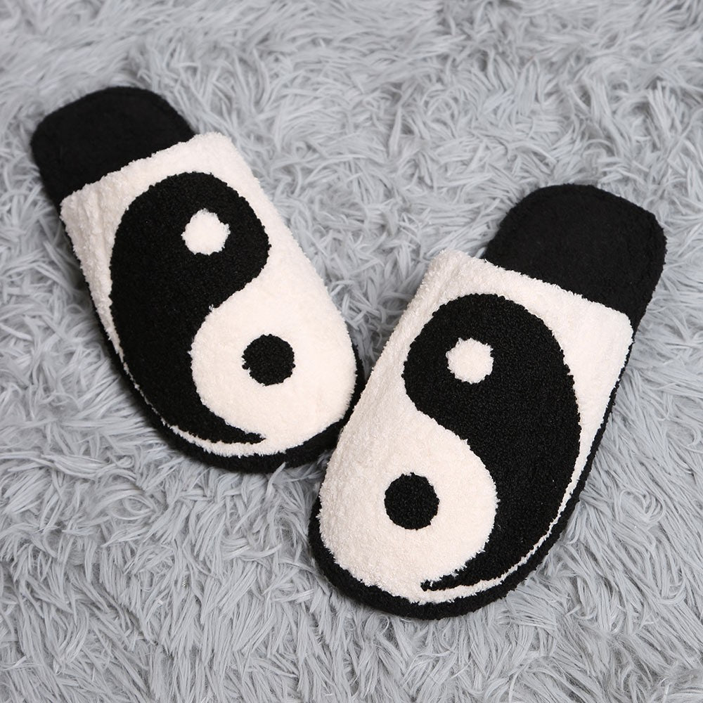 Yin Yang Print Soft Indoor Floor Slippers Unisex S/M White Black 100% Polyester